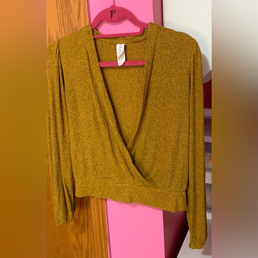 Deep V neck mustard colored long sleeve top. Size medium. EUC. Brand is Amadi.